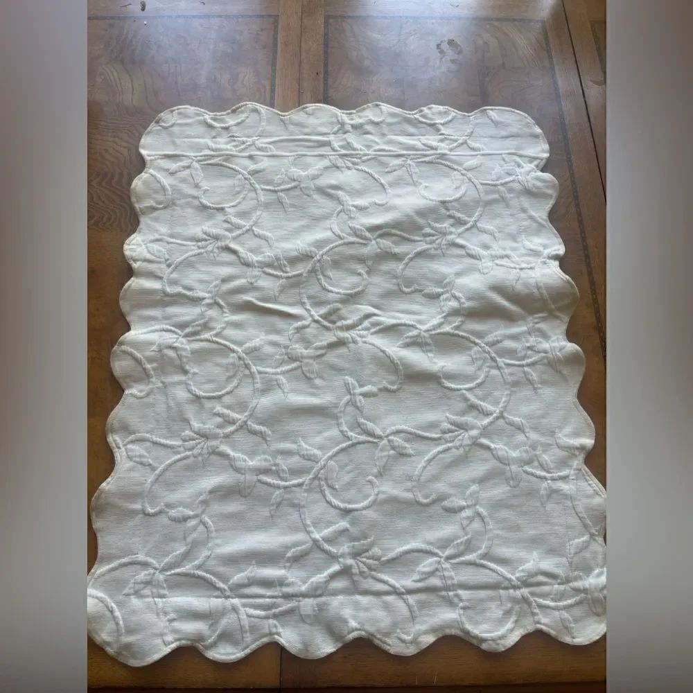 Standard size pillow sham!
